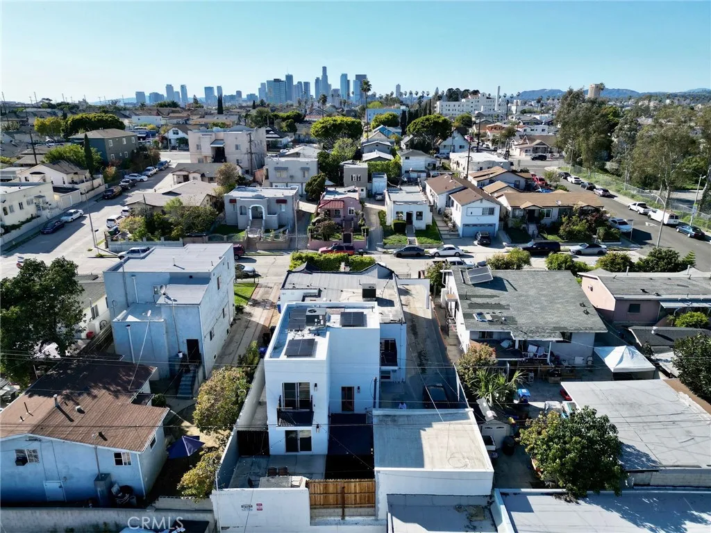 654 Penrith, Los Angeles, California 90023 home-pic-44