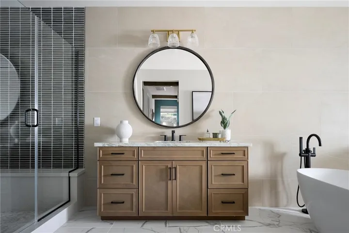 Model Home Photos – Same Floor Plan, Finishes May Vary.