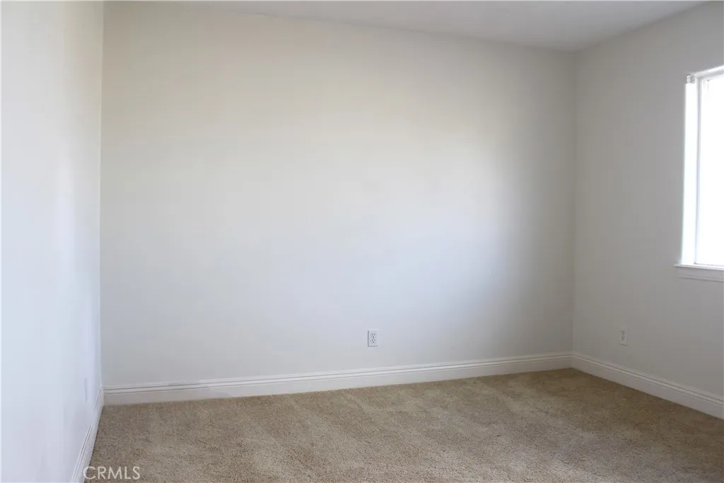 26180 Horizon Street, Apple Valley, California 92308 home-pic-16