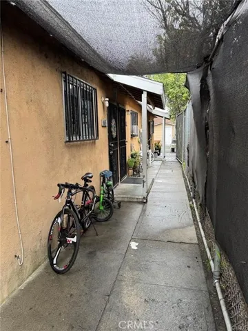 600 E 87th, Los Angeles, California 90002