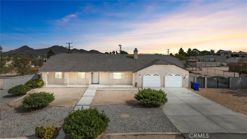15675 Pohez, Apple Valley, California 92307