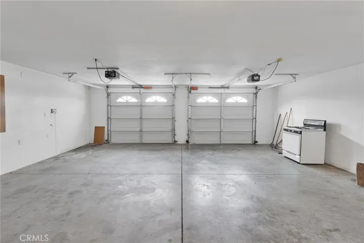 15675 Pohez, Apple Valley, California 92307