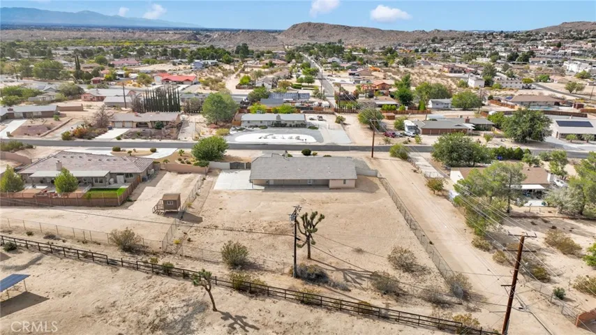 15675 Pohez, Apple Valley, California 92307