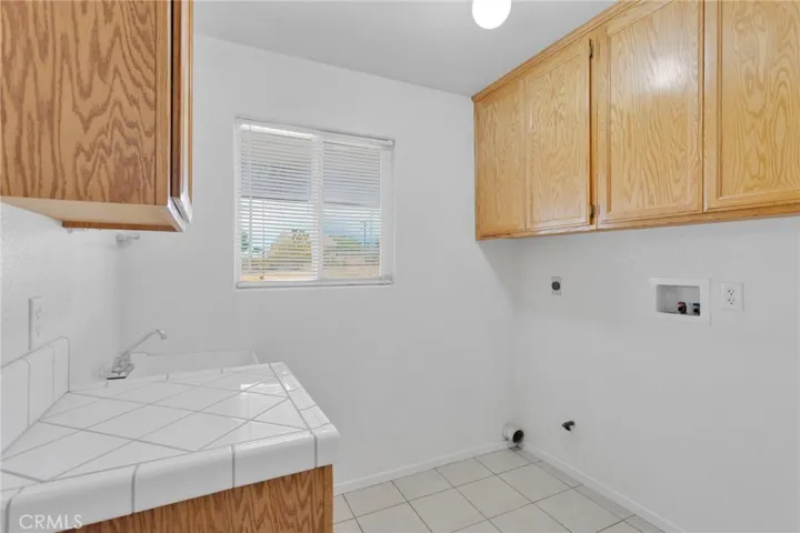 15675 Pohez, Apple Valley, California 92307