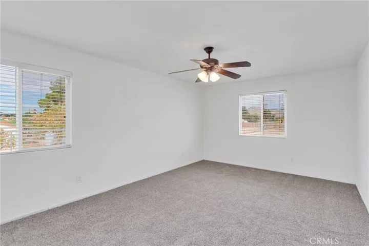 15675 Pohez, Apple Valley, California 92307