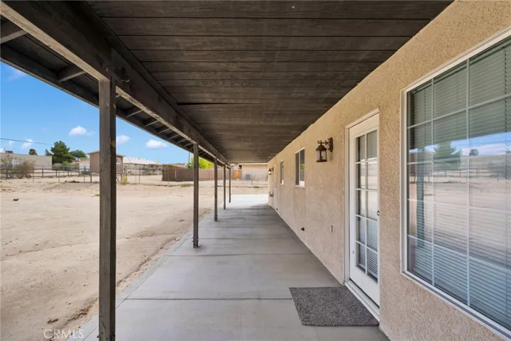 15675 Pohez, Apple Valley, California 92307