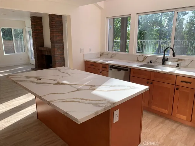 Kitchen Island, with Granite counter tops