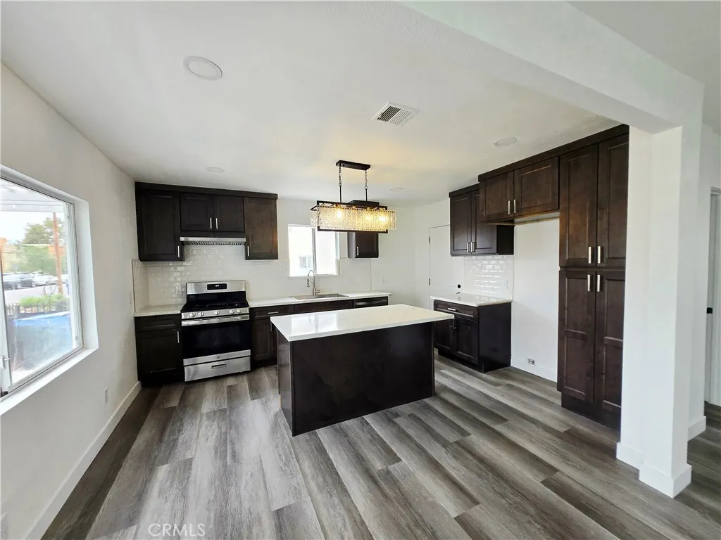 13911 13911 Pacific Avenue, Westminster, California 92683 home-pic-6