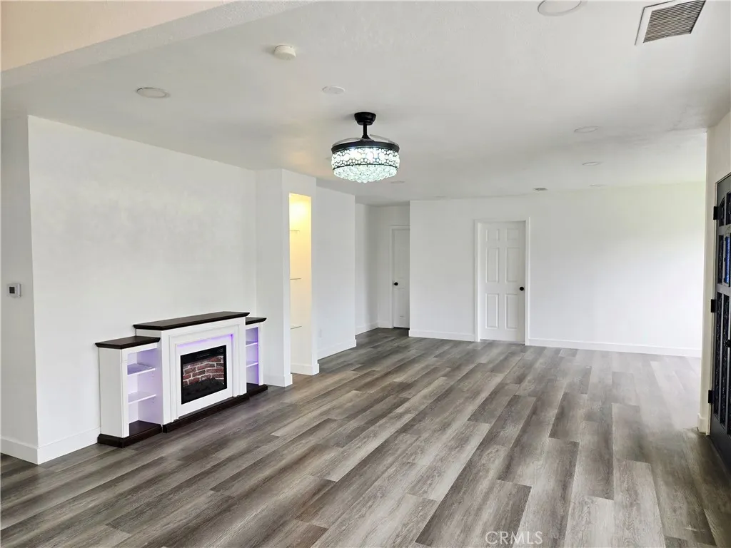 13911 13911 Pacific Avenue, Westminster, California 92683 home-pic-5