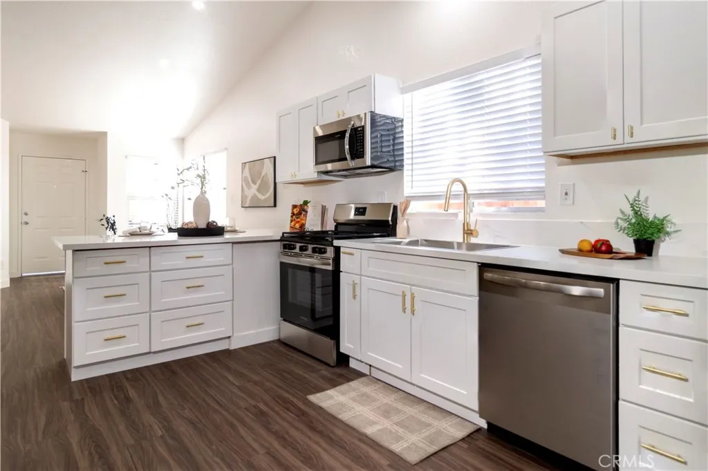 1217 Mandarin Place, Perris, California 92571 home-pic-5