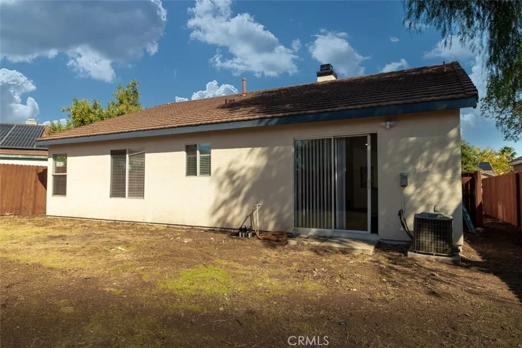 1217 Mandarin Place, Perris, California 92571 home-pic-21