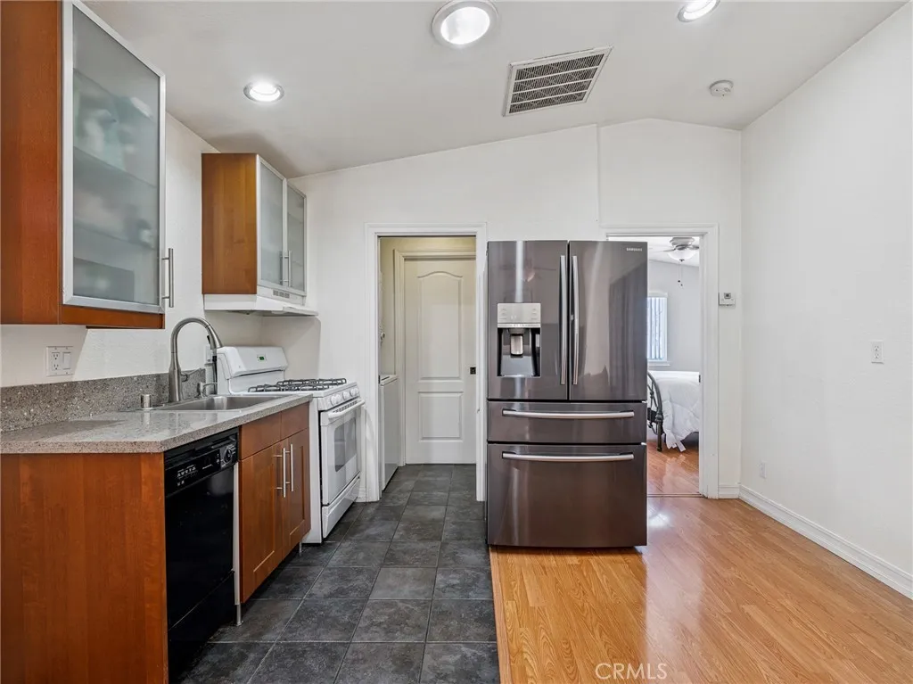 14719 Juniper Street, Hesperia, California 92345 home-pic-31