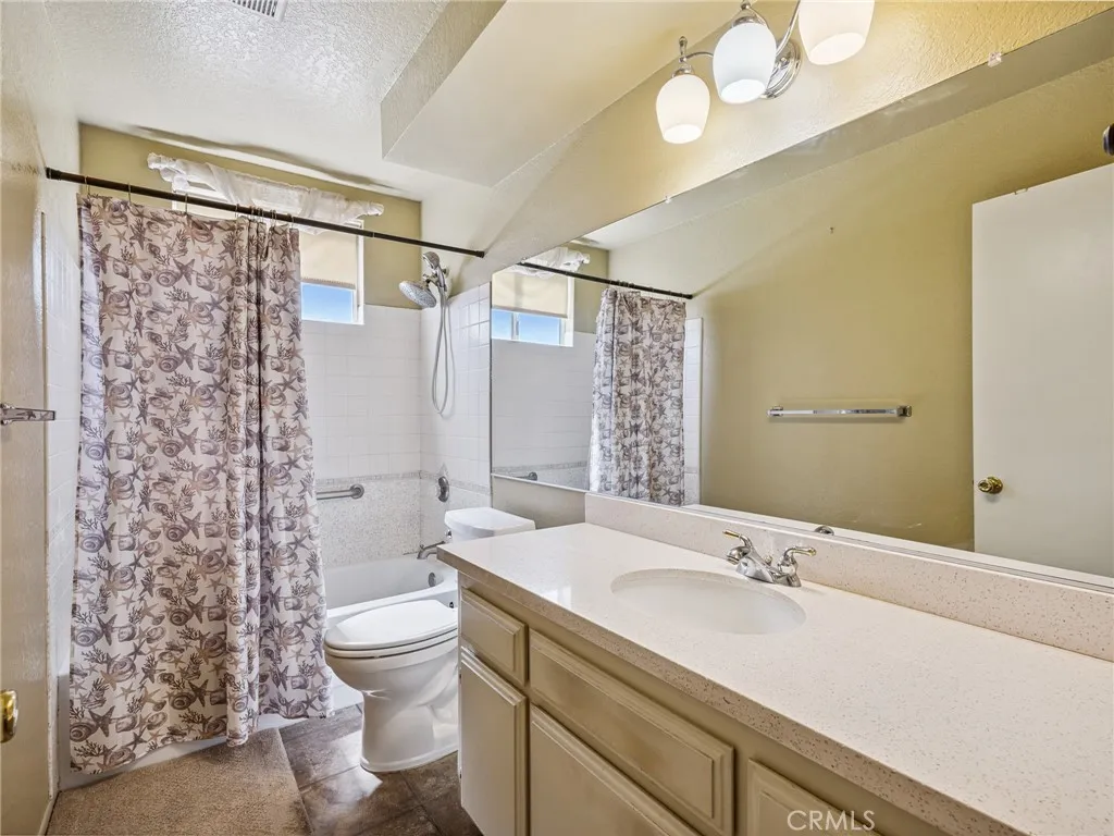 14719 Juniper Street, Hesperia, California 92345 home-pic-25