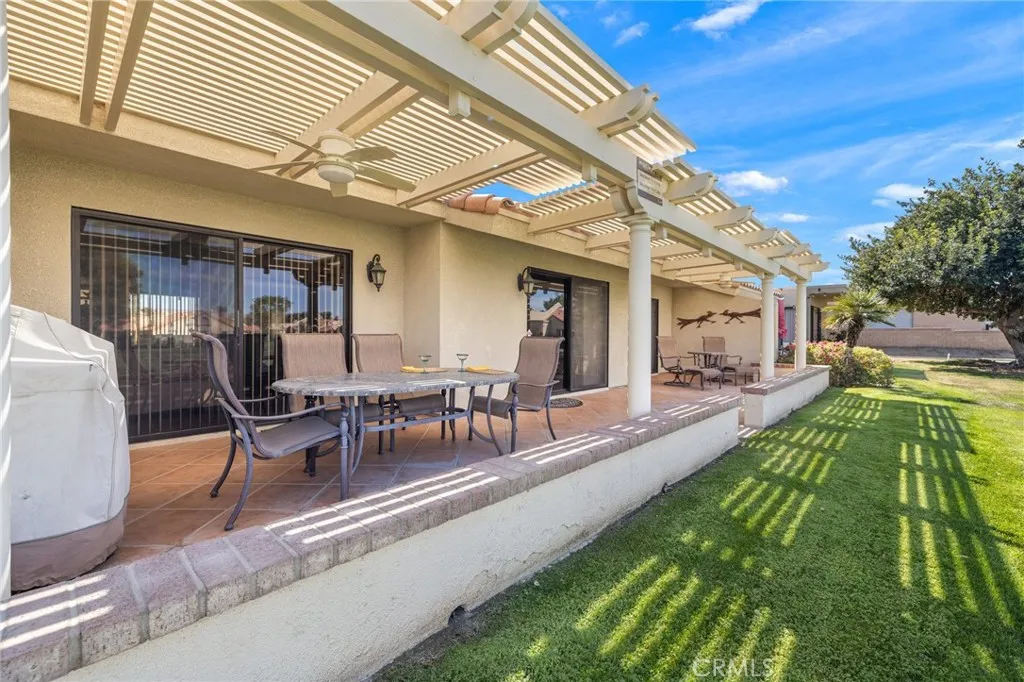 77050 Pauma Valley Way, Palm Desert, California 92211 home-pic-26