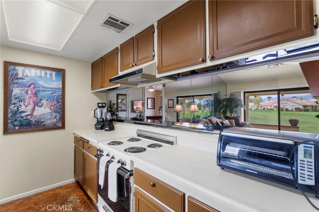 77050 Pauma Valley Way, Palm Desert, California 92211 home-pic-11