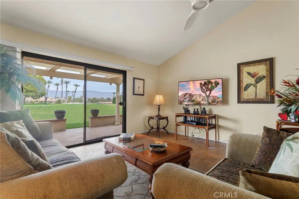 77050 Pauma Valley Way, Palm Desert, California 92211 home-pic-15