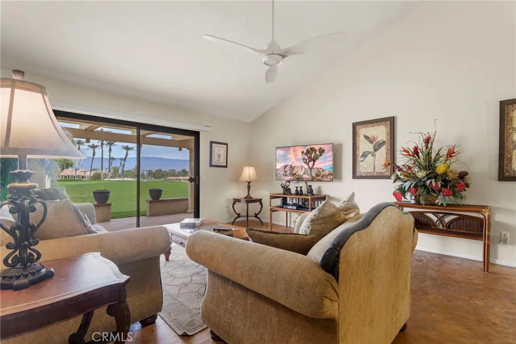 77050 Pauma Valley Way, Palm Desert, California 92211 home-pic-14