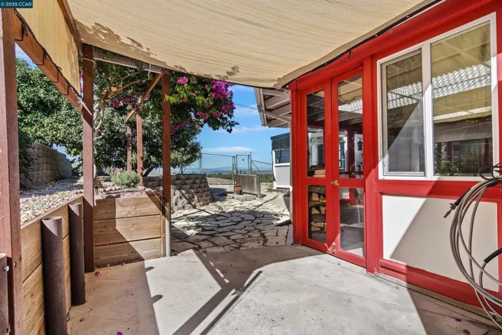 Sideyard Access