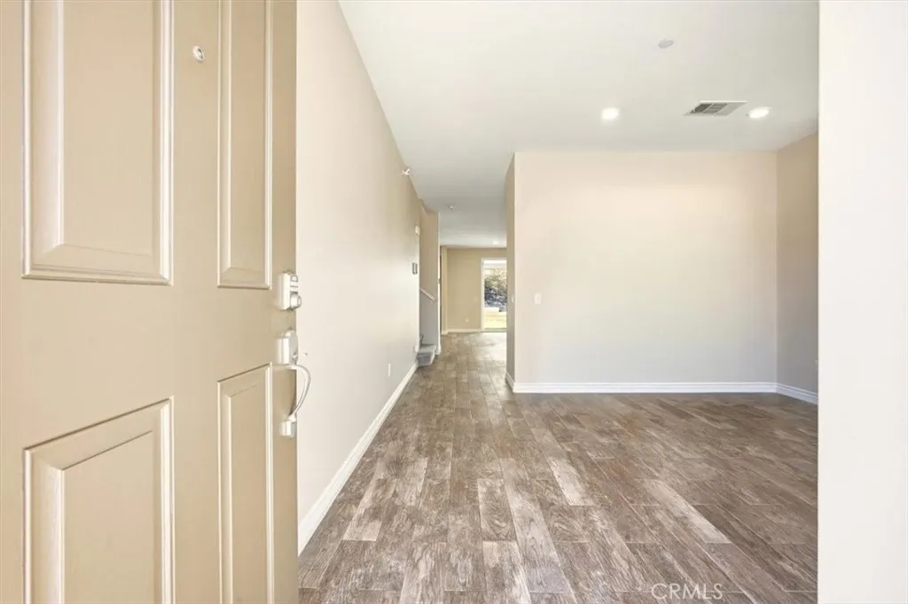3715 Bur Oak, San Bernardino, California 92407 home-pic-4
