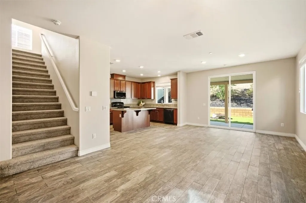 3715 Bur Oak, San Bernardino, California 92407 home-pic-9