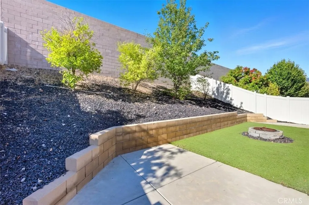 3715 Bur Oak, San Bernardino, California 92407 home-pic-43