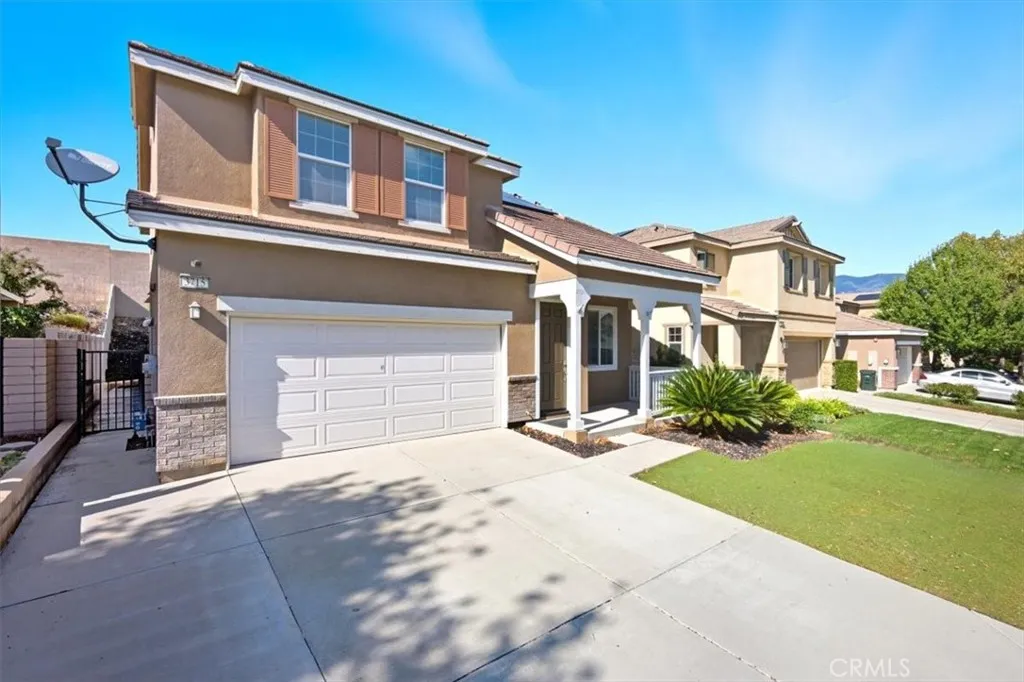 3715 Bur Oak, San Bernardino, California 92407 home-pic-2