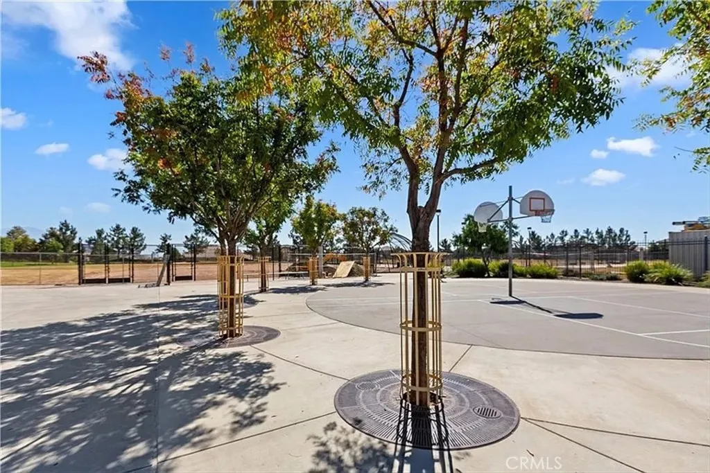 3715 Bur Oak, San Bernardino, California 92407 home-pic-47