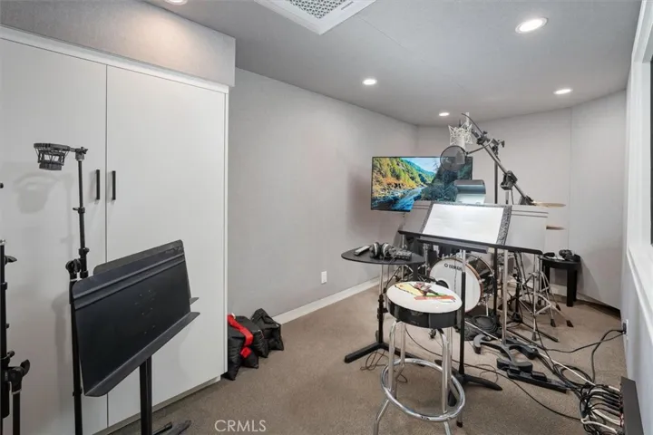 Creative Studio/ISO Booth