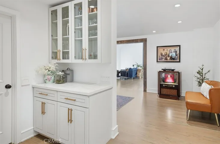 Pass-Through/Butler Pantry