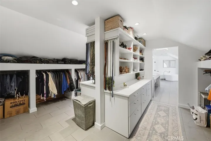 Primary Horse Shoe Closet