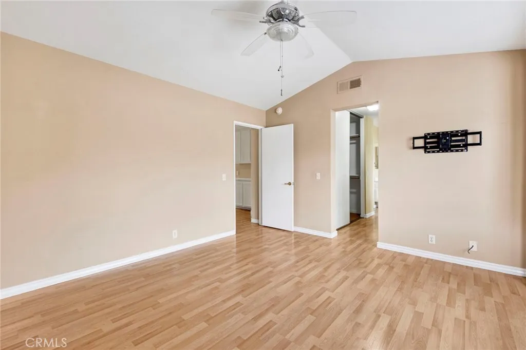 970 W Norwood Street, Rialto, California 92377 home-pic-9