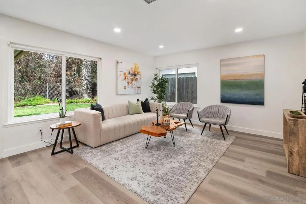 8468 Calle Morelos, San Diego, California 92126 home-pic-10