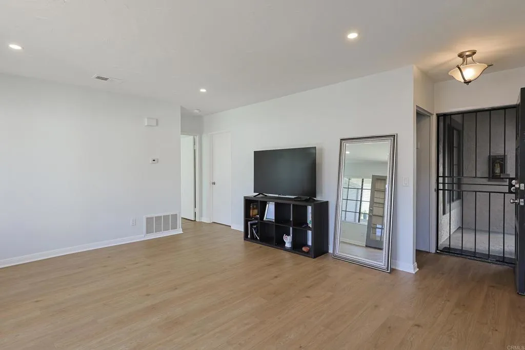 8612 Arminda Circle 51, Santee, California 92071 home-pic-18