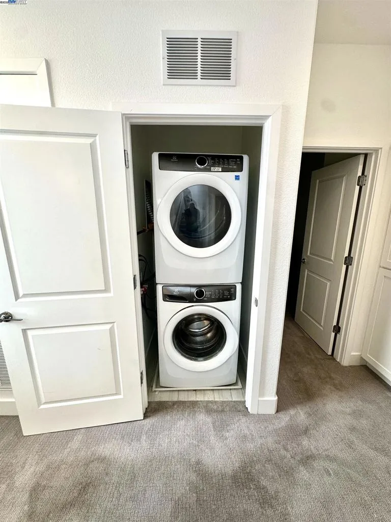 1465 Latitudes Way, Richmond, California 94804 home-pic-16