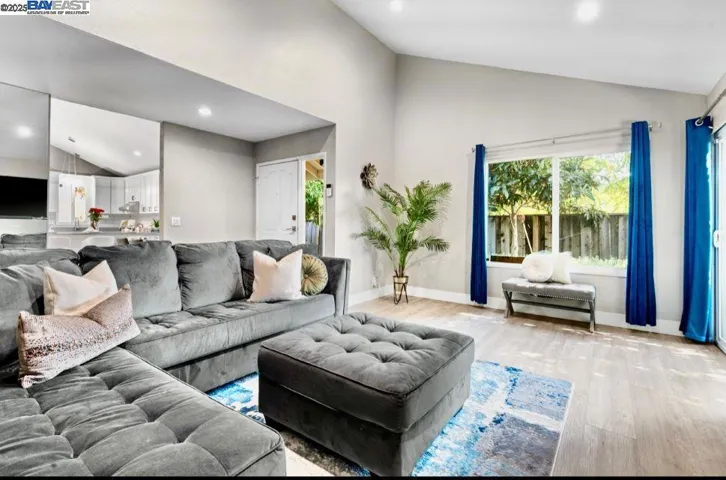 5399 Garrison Cir, San Jose, California 95123