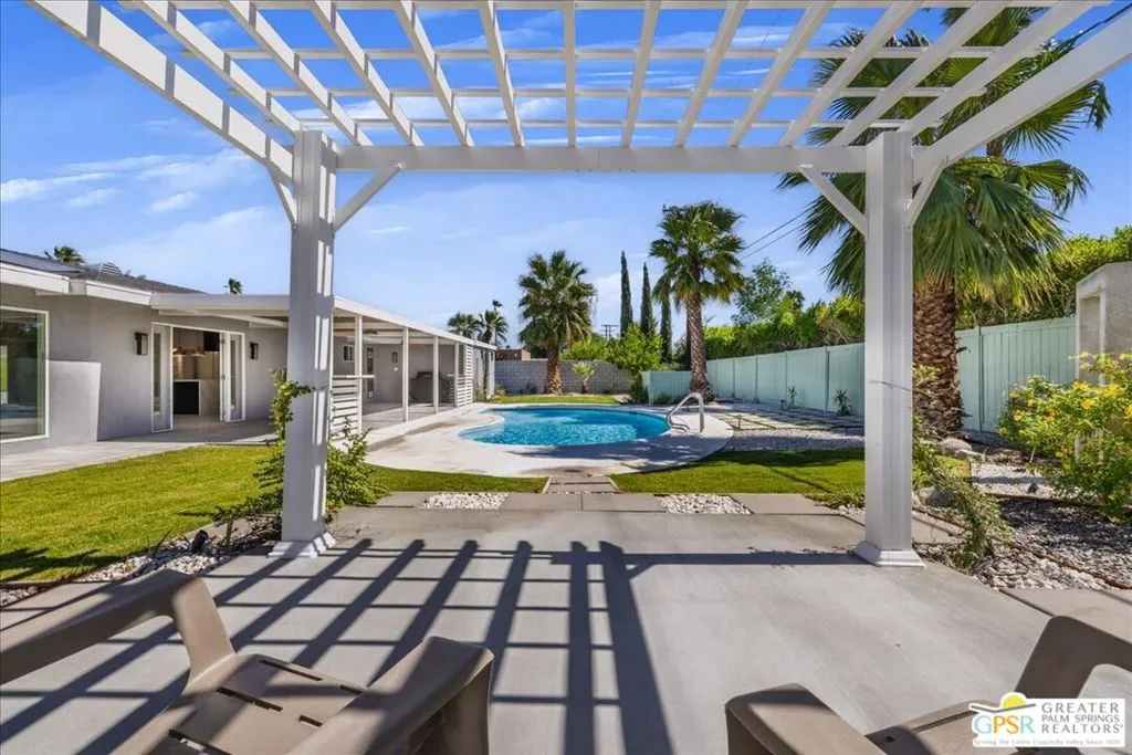 505 E Molino Road, Palm Springs, California 92262 home-pic-37