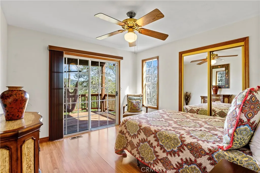 221 Grizzly Road, Lake Arrowhead, California 92317 home-pic-13
