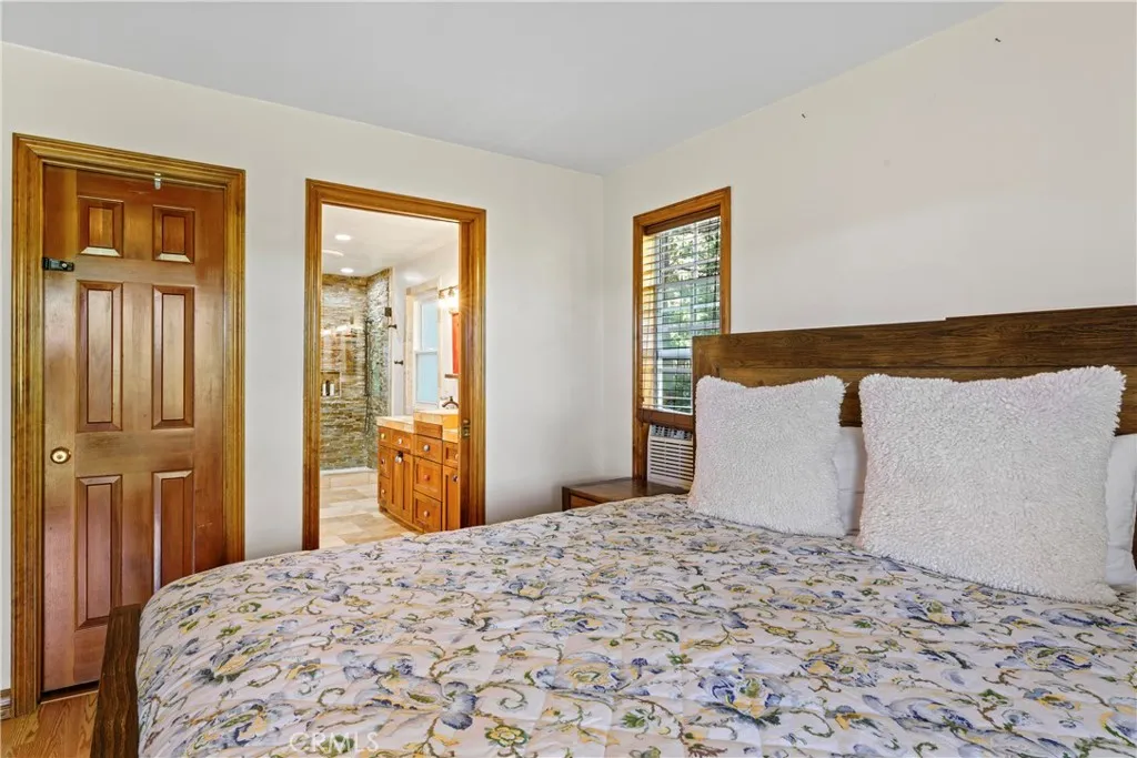 221 Grizzly Road, Lake Arrowhead, California 92317 home-pic-10