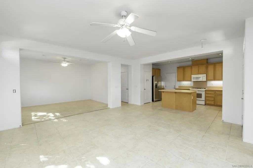 1645 Beaver Creek A, Beaumont, California 92223 home-pic-4