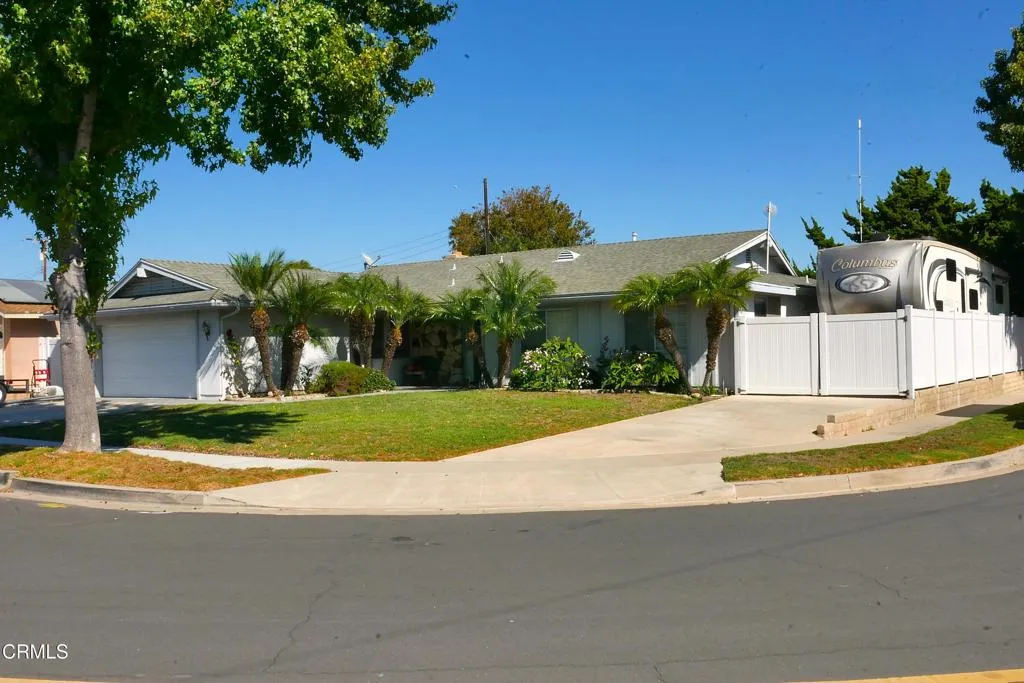 1772 Weston Circle, Camarillo, California 93010 home-pic-1