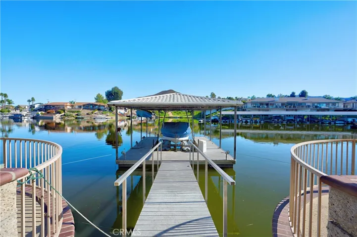 30489 Sea Horse Circle, Canyon Lake, California 92587