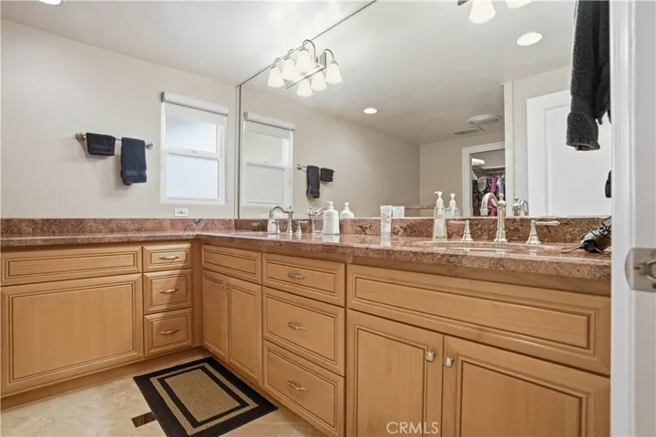 30489 Sea Horse Circle, Canyon Lake, California 92587