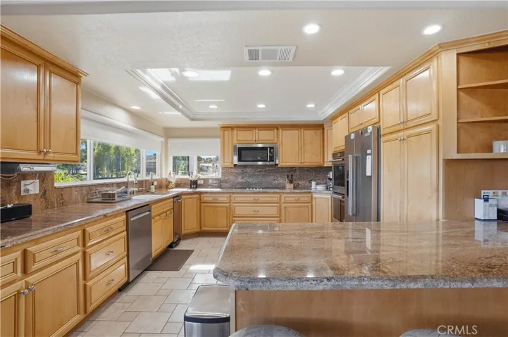 30489 Sea Horse Circle, Canyon Lake, California 92587