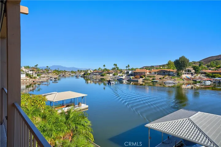 30489 Sea Horse Circle, Canyon Lake, California 92587