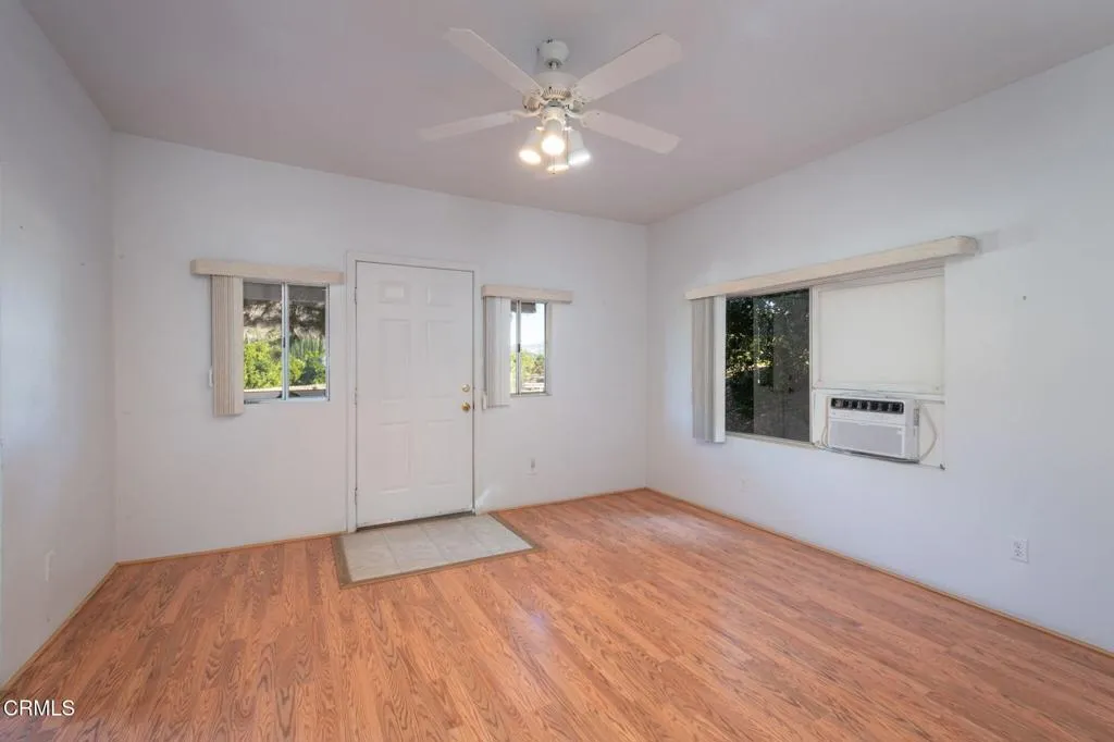 1585 Grand Avenue, Fillmore, California 93015 home-pic-4