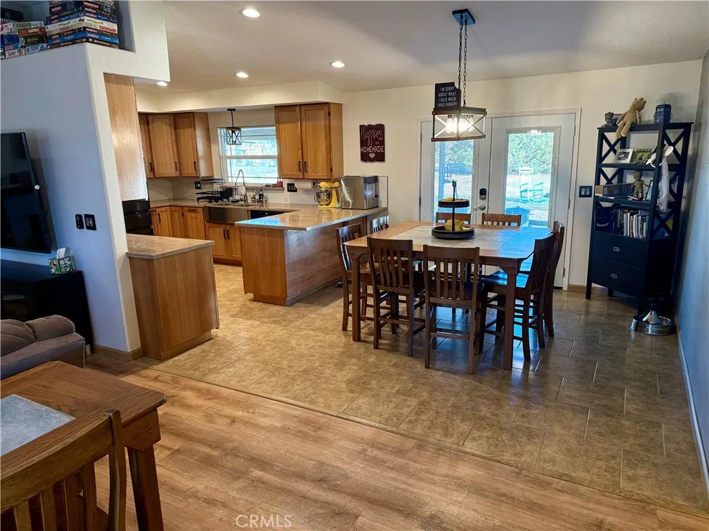 14868 Orange, Hesperia, California 92345 home-pic-5