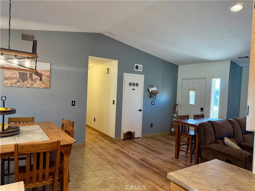 14868 Orange, Hesperia, California 92345 home-pic-11
