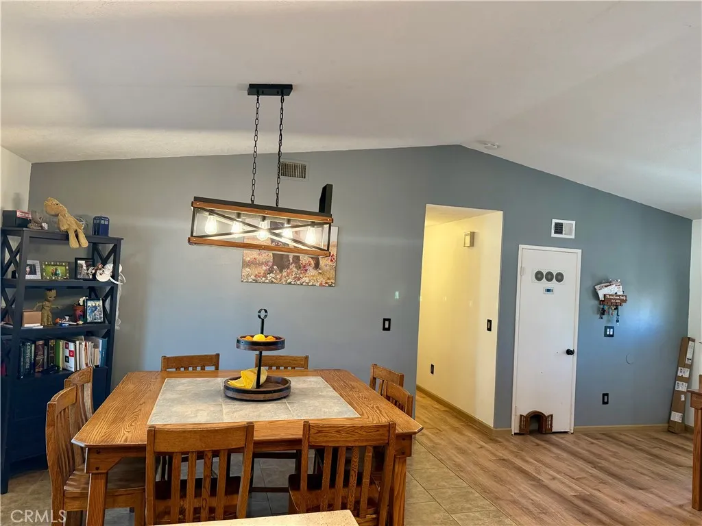 14868 Orange, Hesperia, California 92345 home-pic-12
