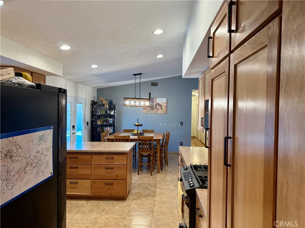 14868 Orange, Hesperia, California 92345 home-pic-9