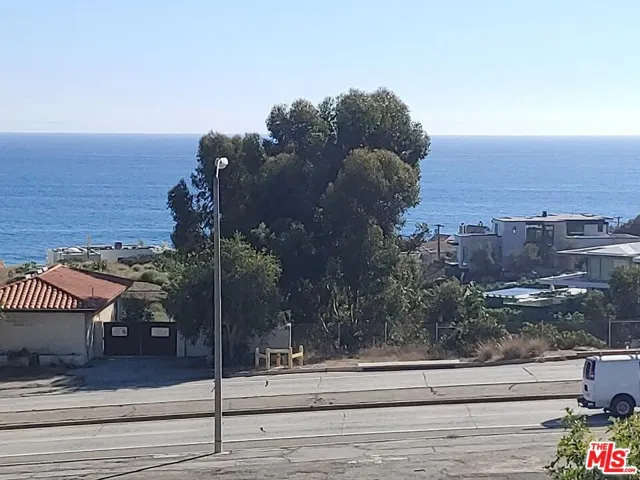 full blown ocean views